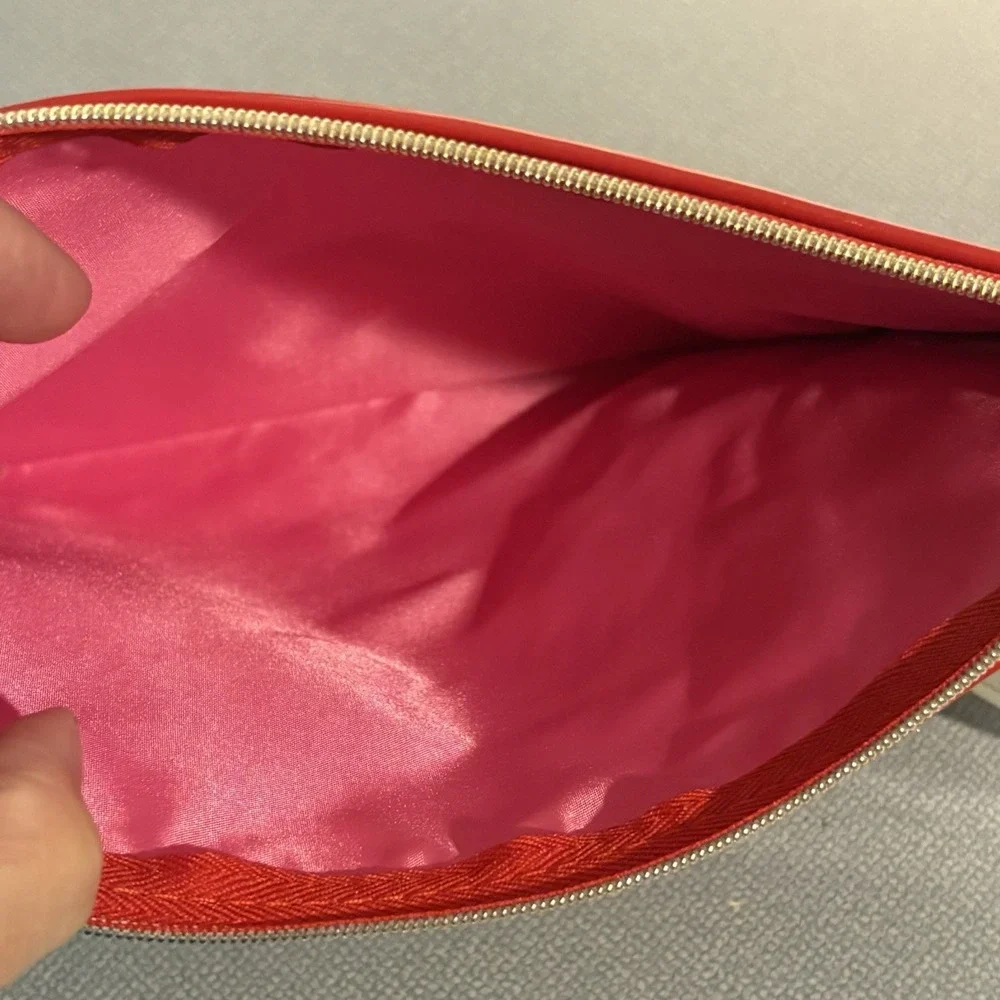 Kate Spade Fragrances Red Makeup Bag Zip Pouch PU/Polyester NWT Giftable Glossy